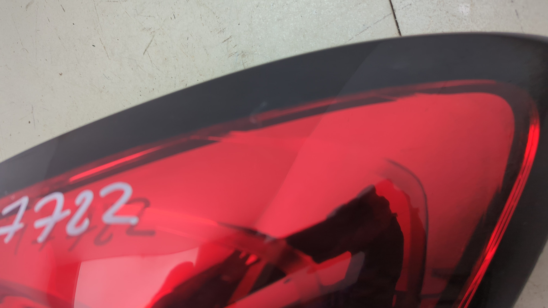 Фонарь задний правый