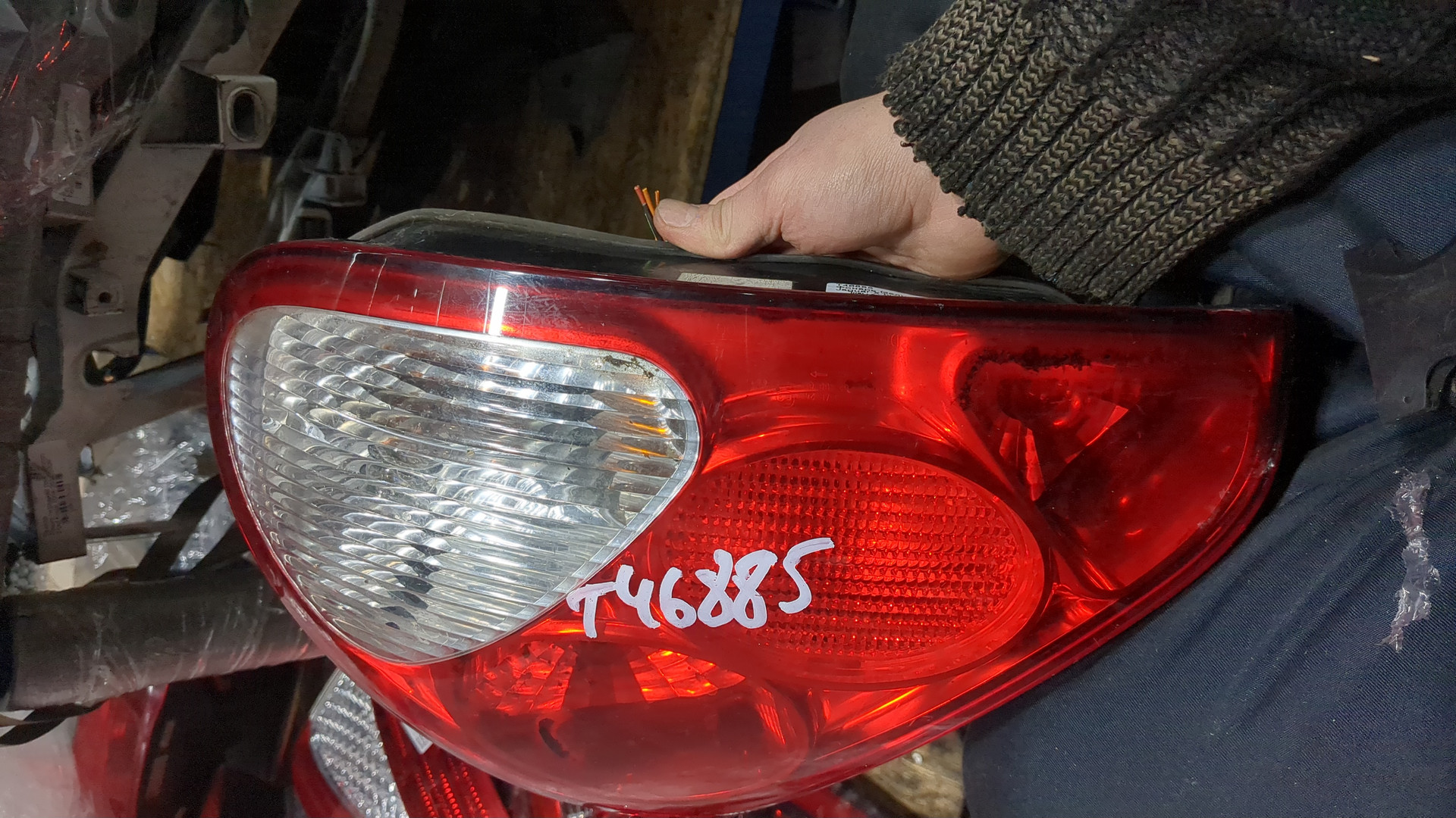 Фонарь задний правый