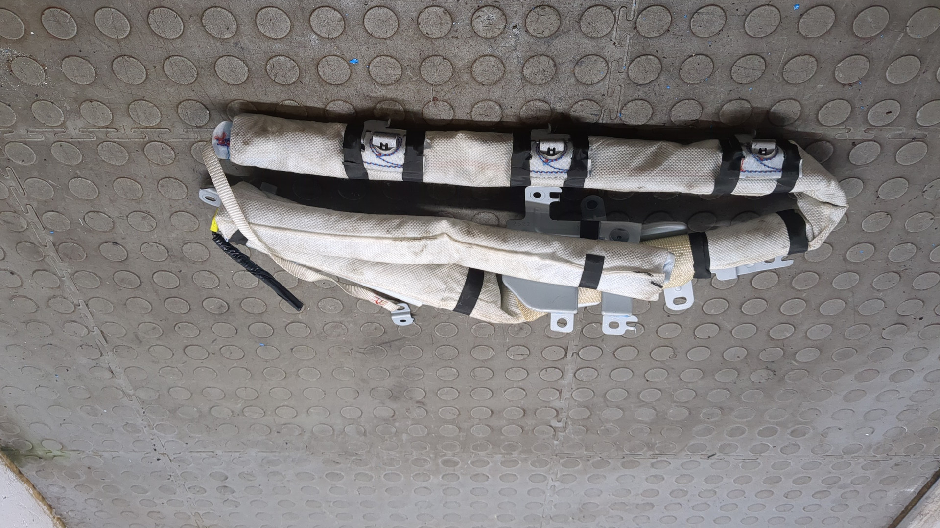 Подушка безопасности боковая (шторка)