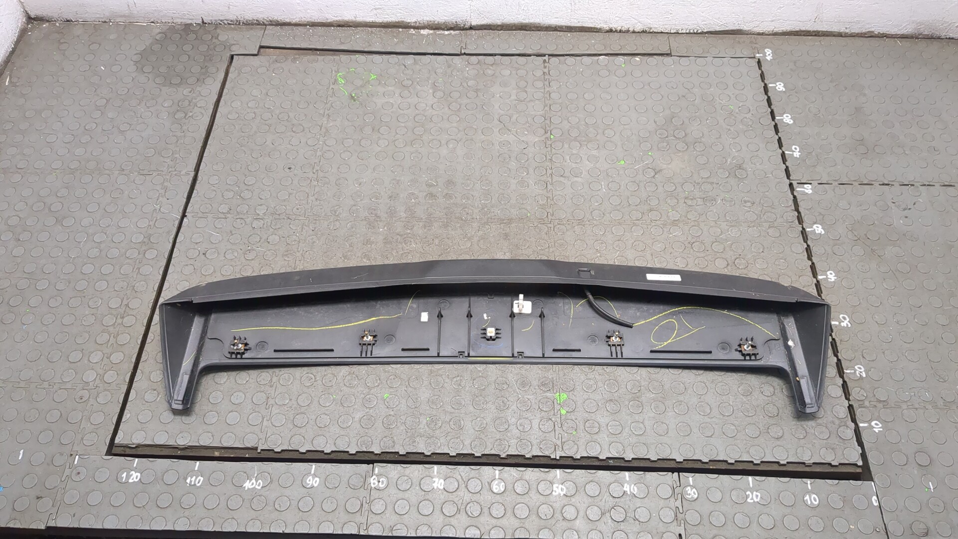 Спойлер переднего бампера