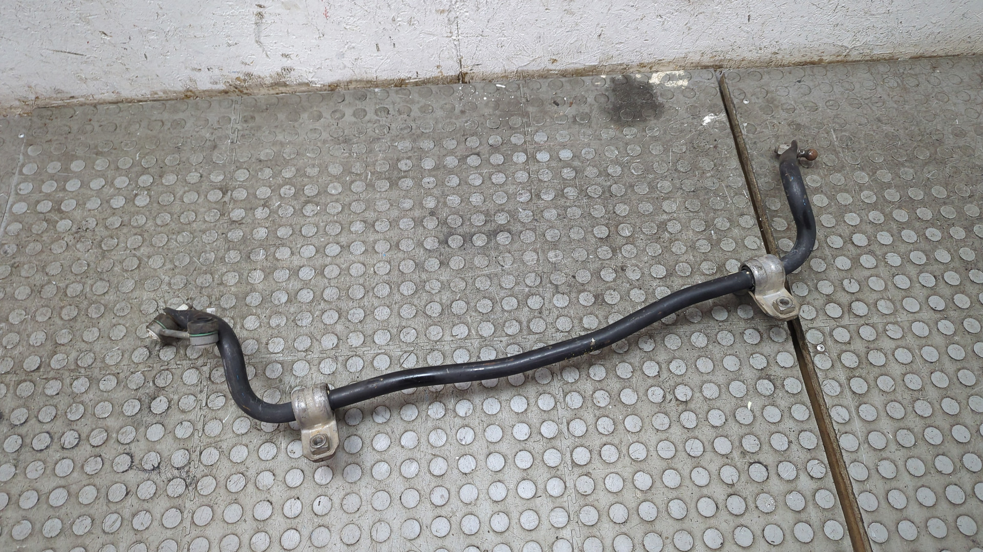 Стабилизатор поперечной устойчивости передний