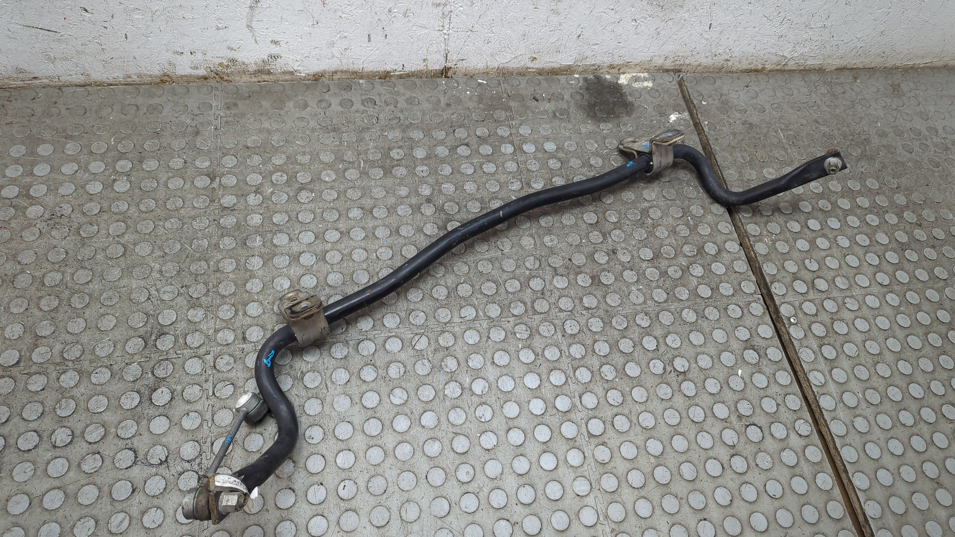 Стабилизатор поперечной устойчивости передний