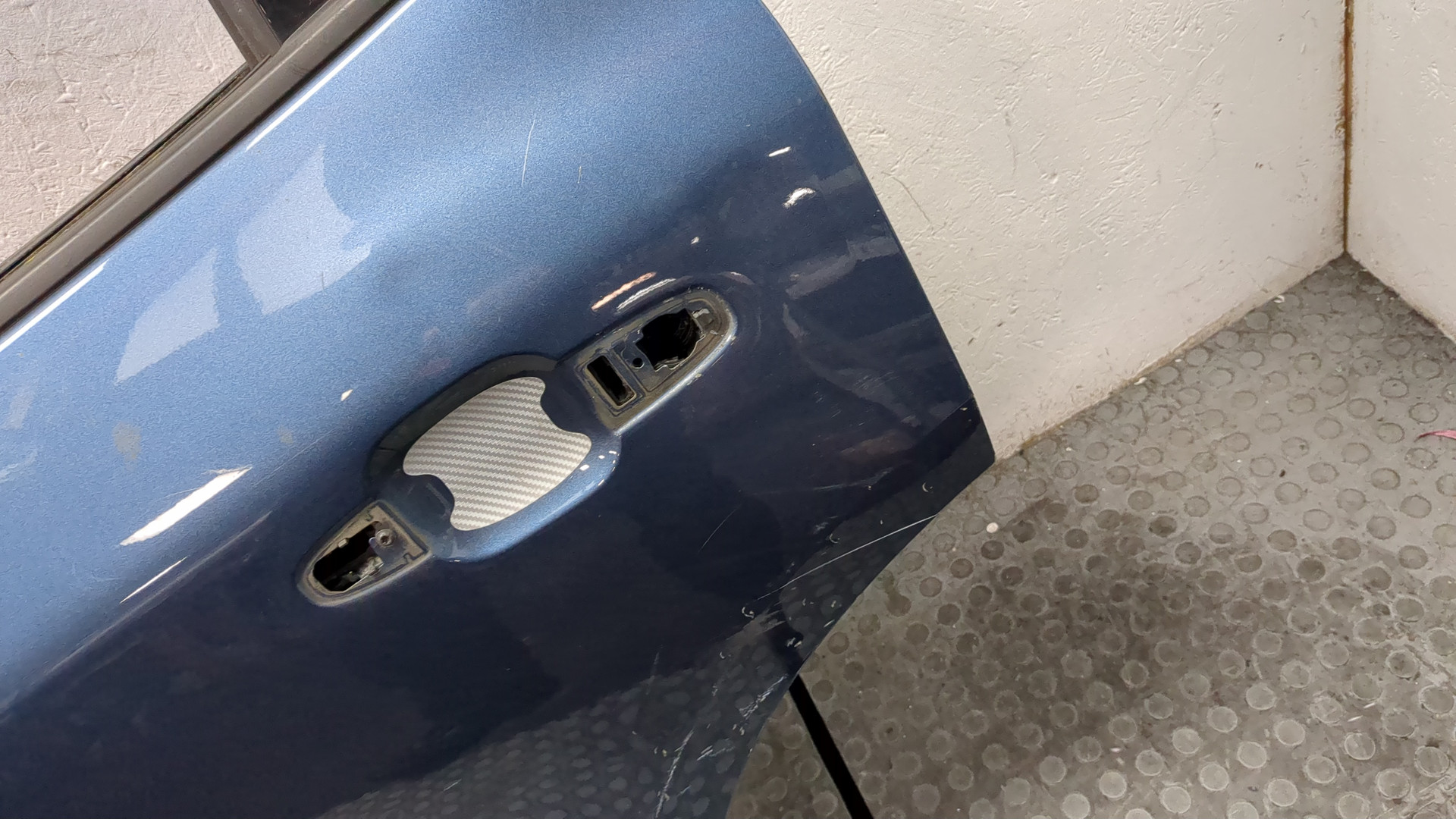 Дверь задняя левая