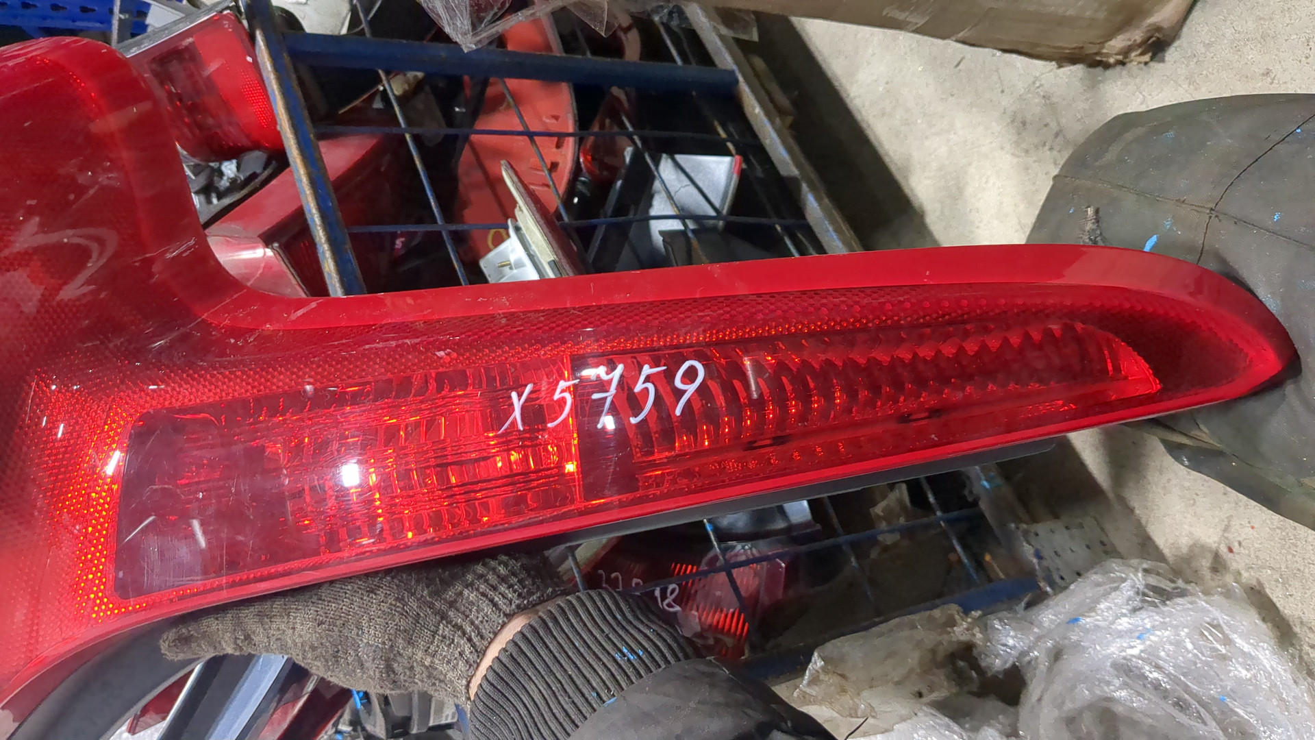 Фонарь задний левый