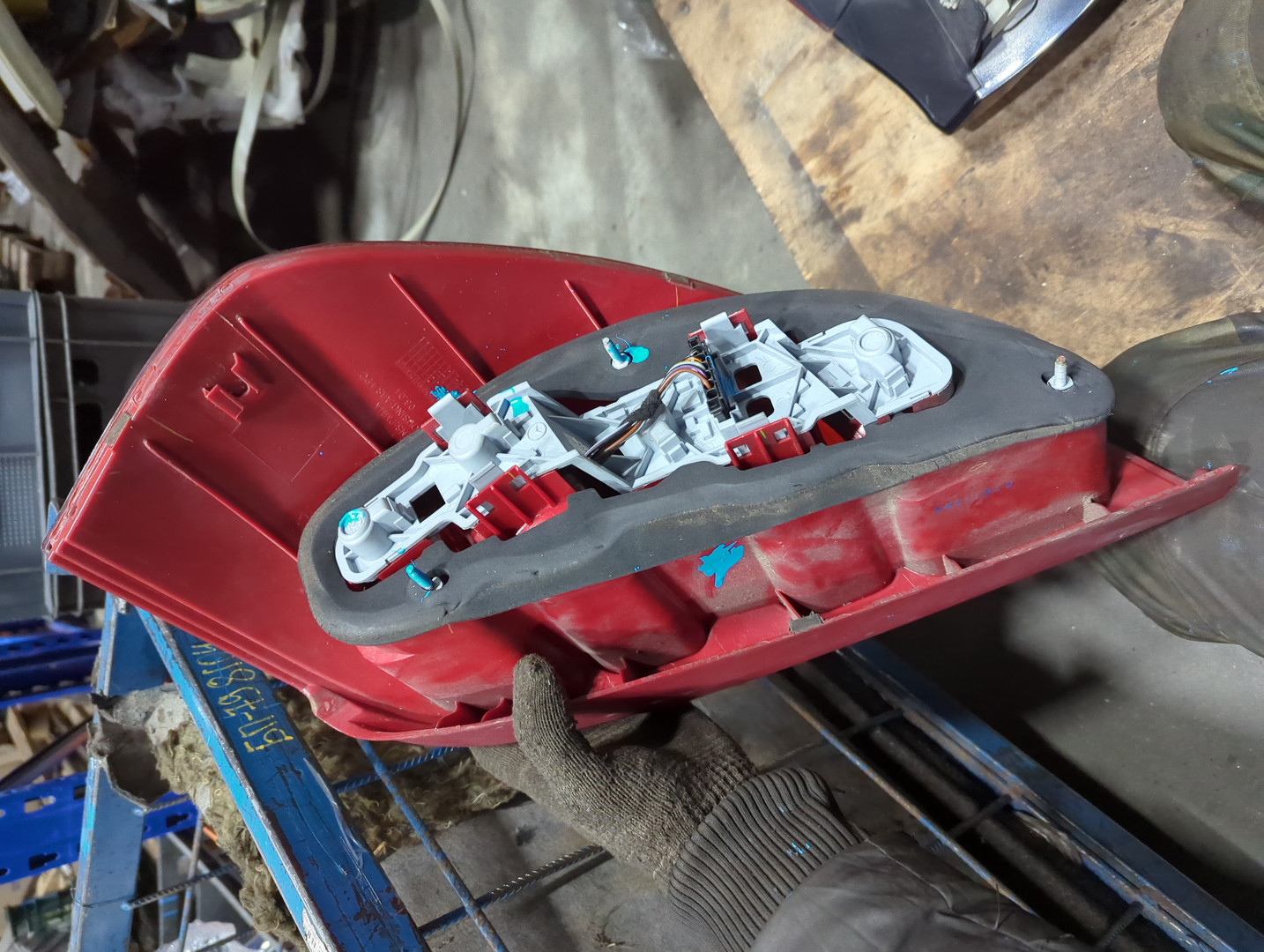 Фонарь задний левый