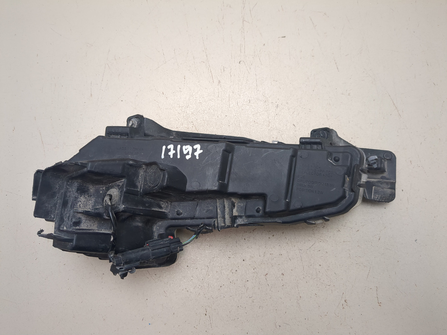 Фара дневного света левая (ходовые огни)