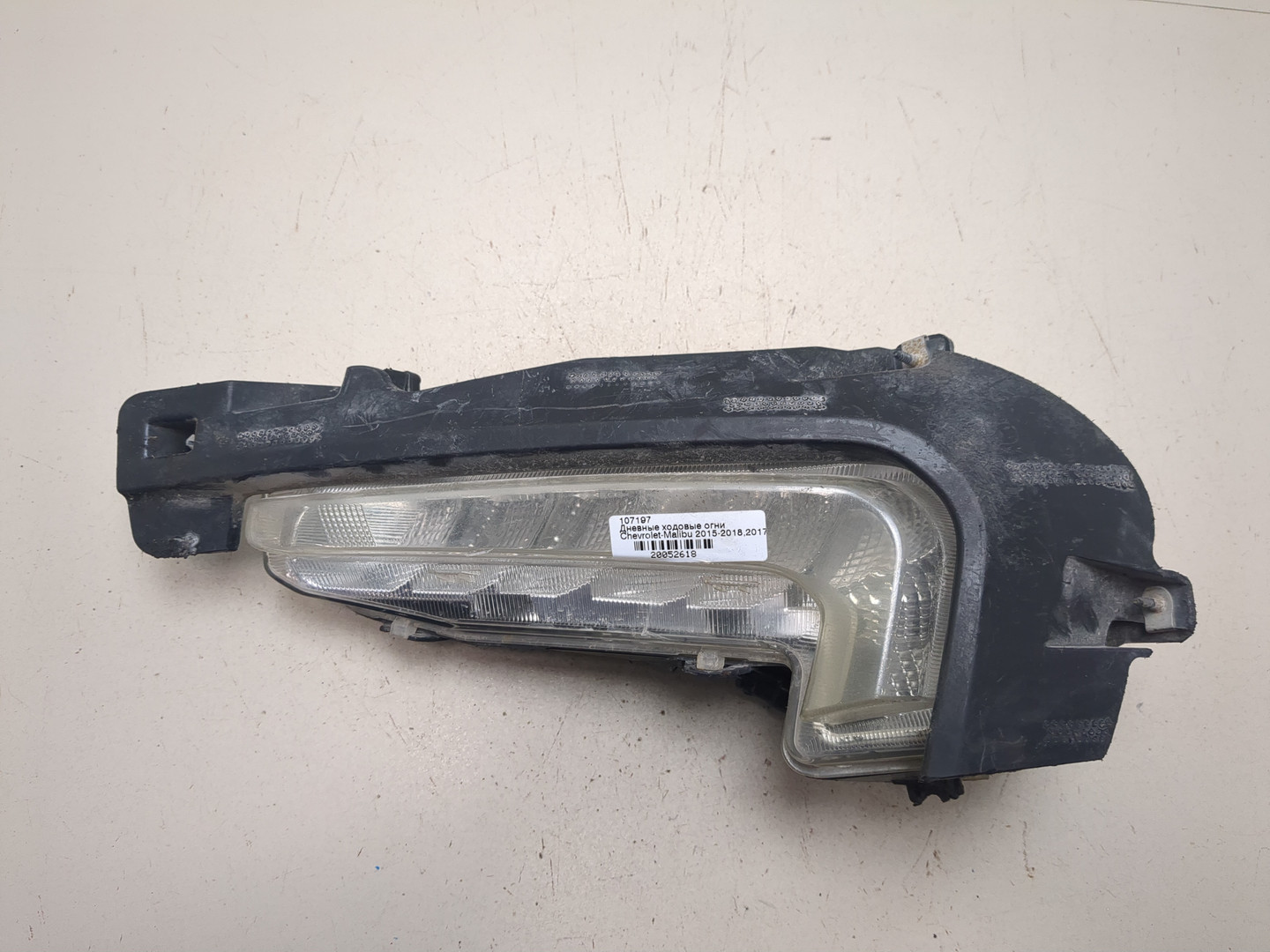 Фара дневного света левая (ходовые огни)