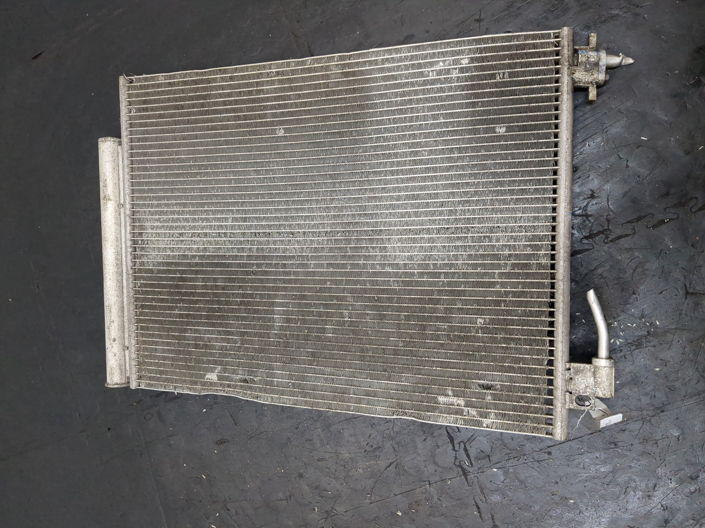 Радиатор кондиционера / конденсер