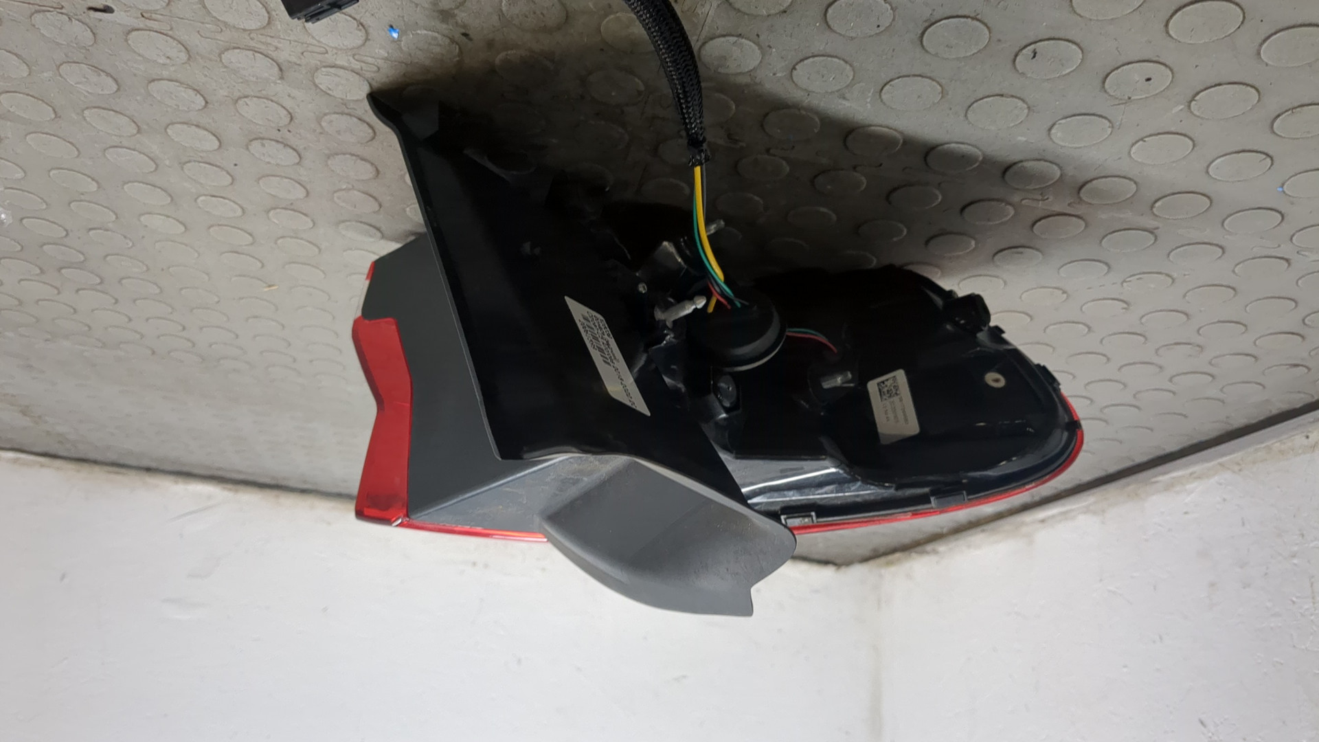 Фонарь задний правый