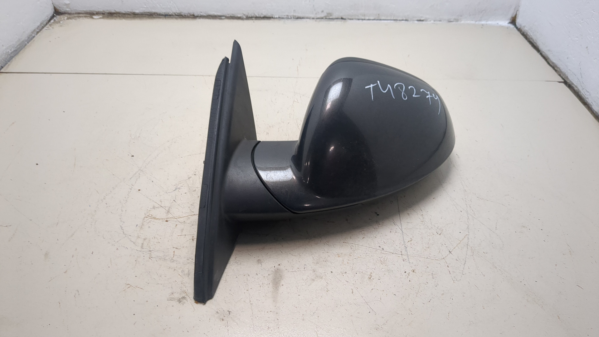 Зеркало левое электрическое