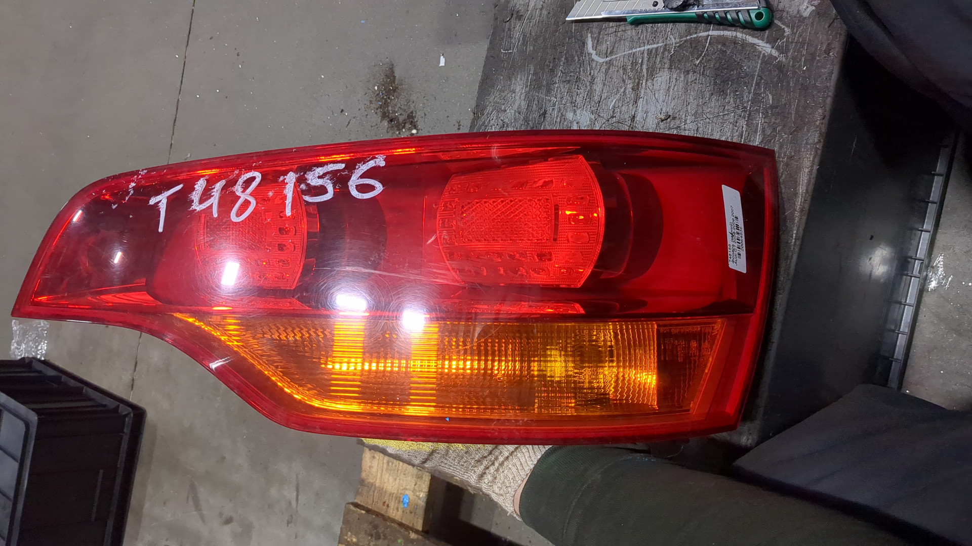 Фонарь задний правый