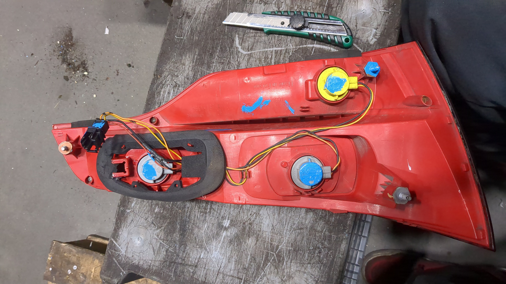 Фонарь задний правый