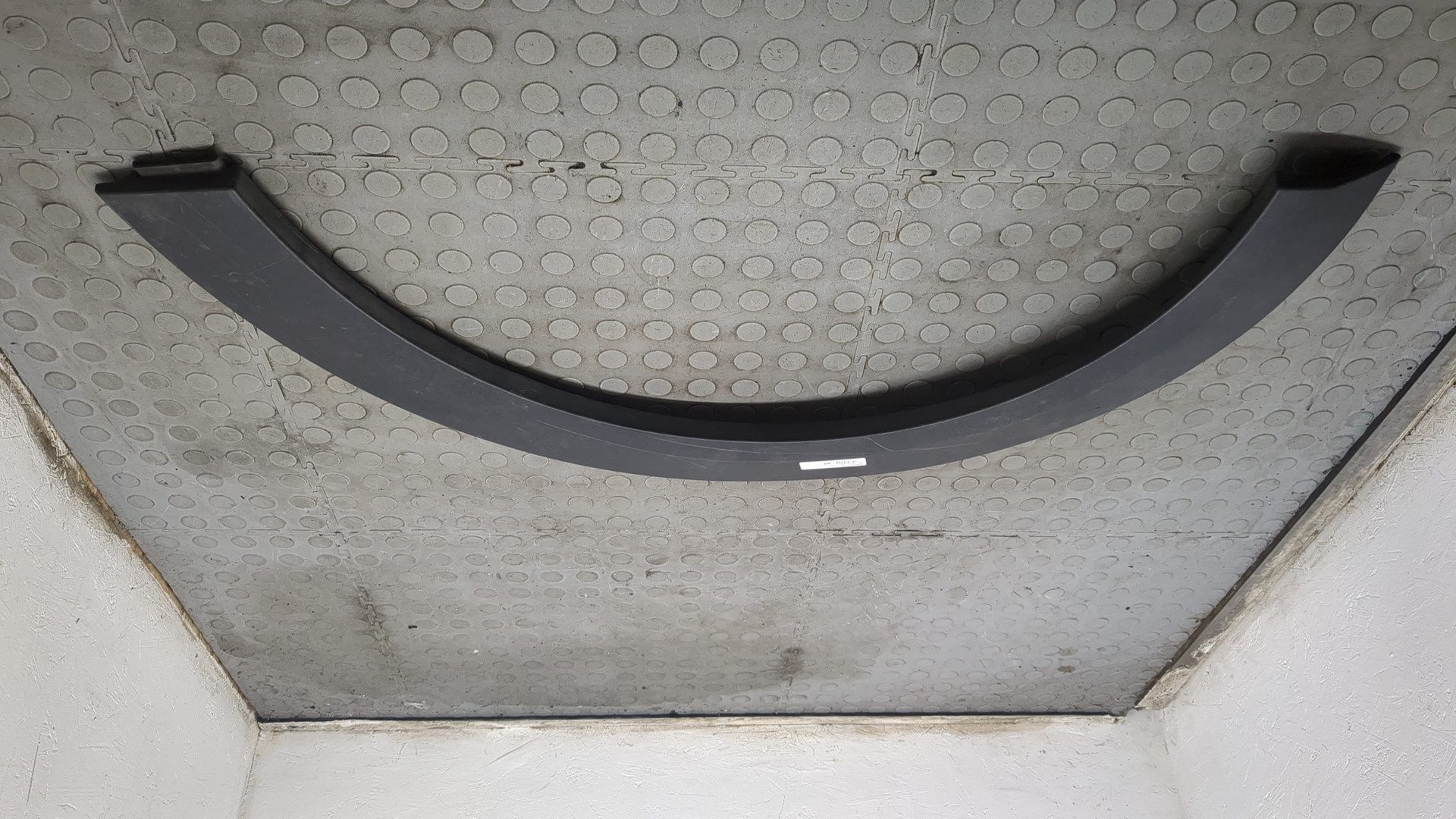 Молдинг заднего крыла правого