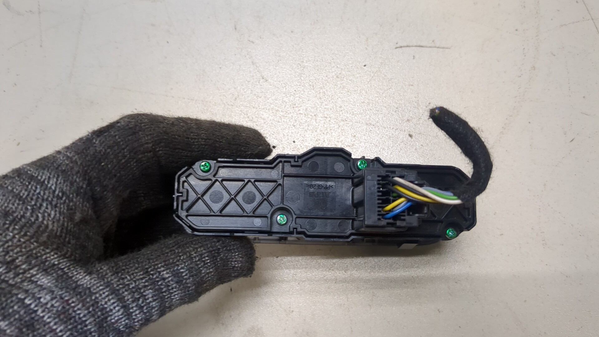 Переключатель света фар