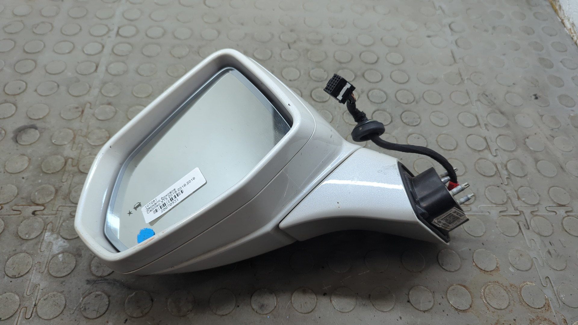 Зеркало левое электрическое