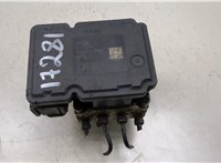  Блок АБС, насос (ABS, ESP, ASR) Chrysler Town-Country 2008- 20084787 #1