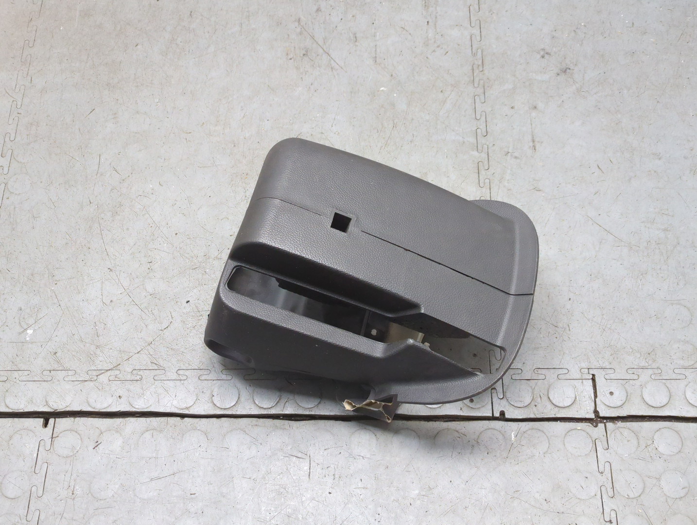 Кожух рулевой колонки