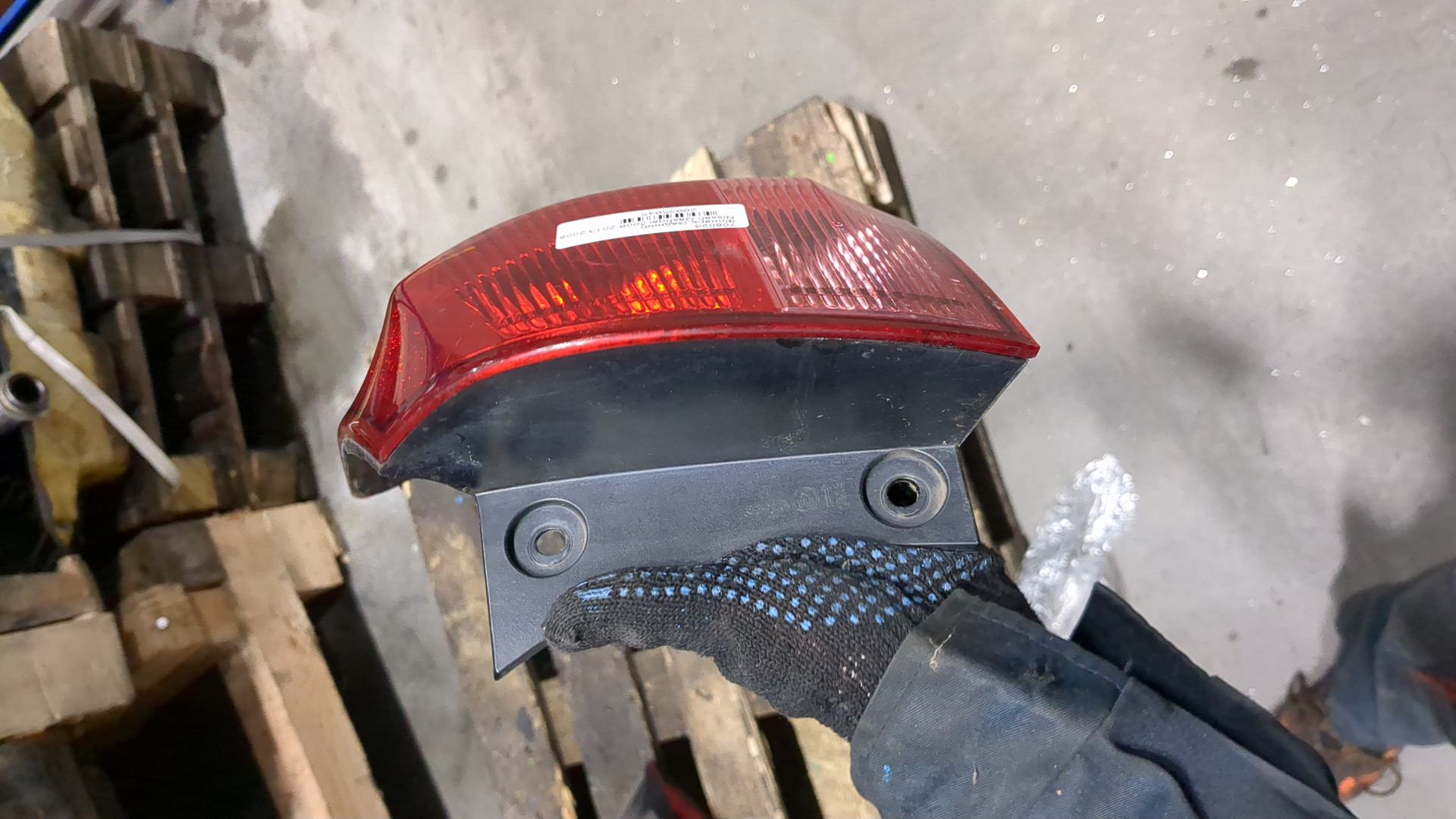 Фонарь задний правый