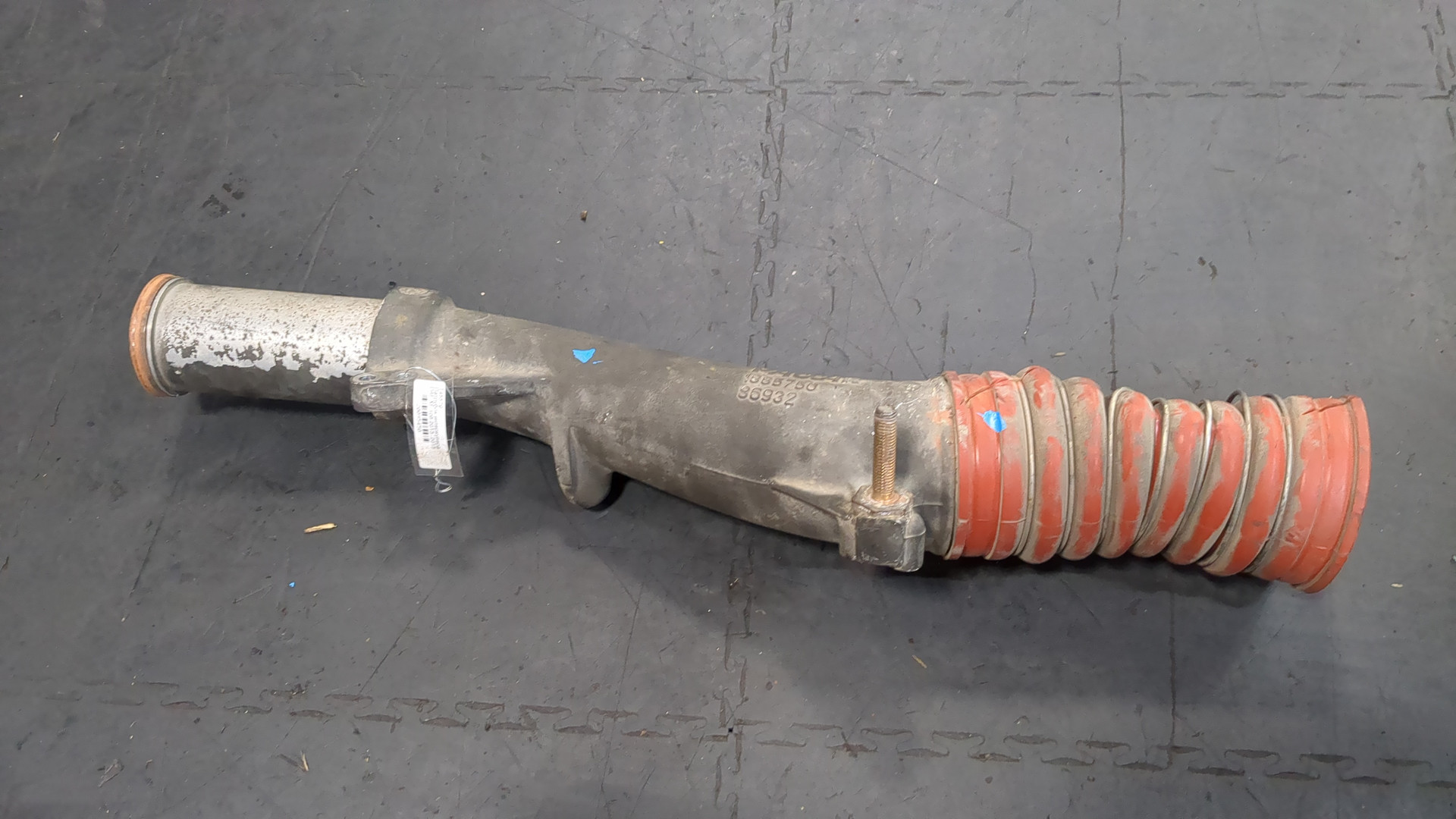 Патрубок интеркулера