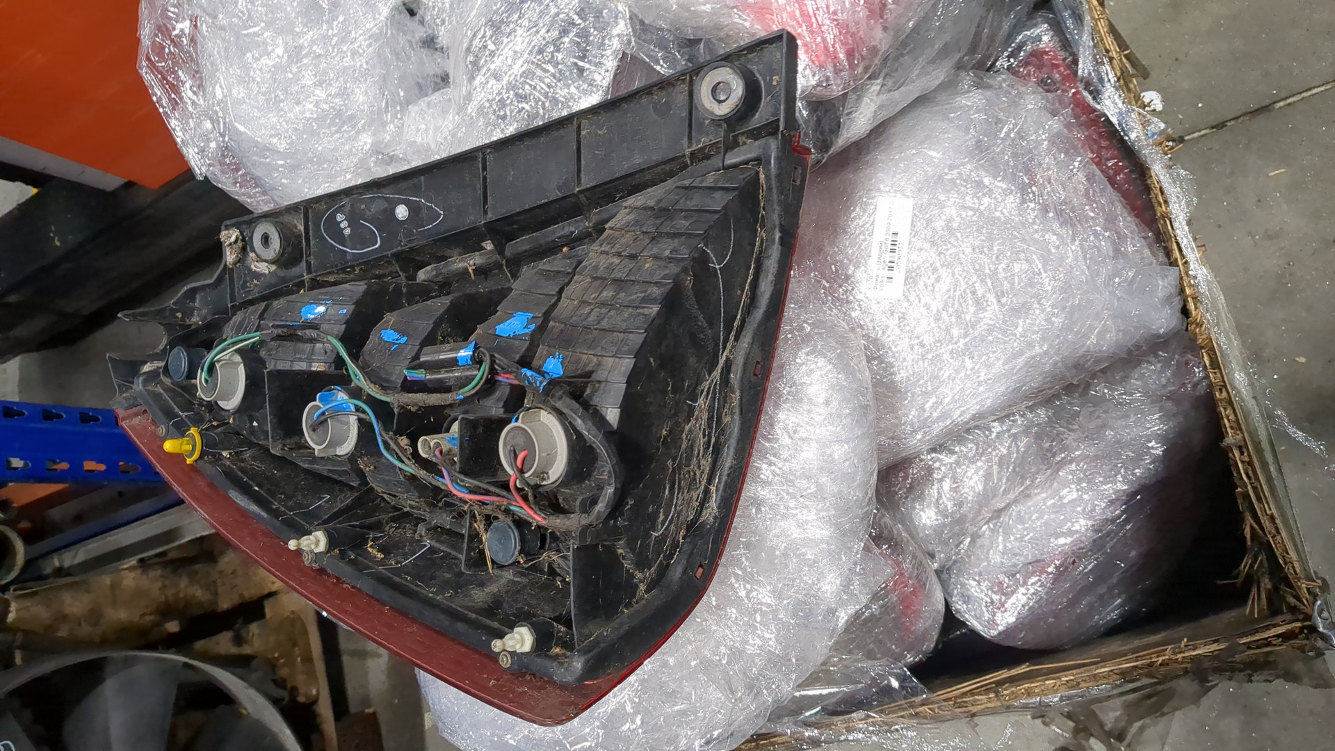 Фонарь задний правый