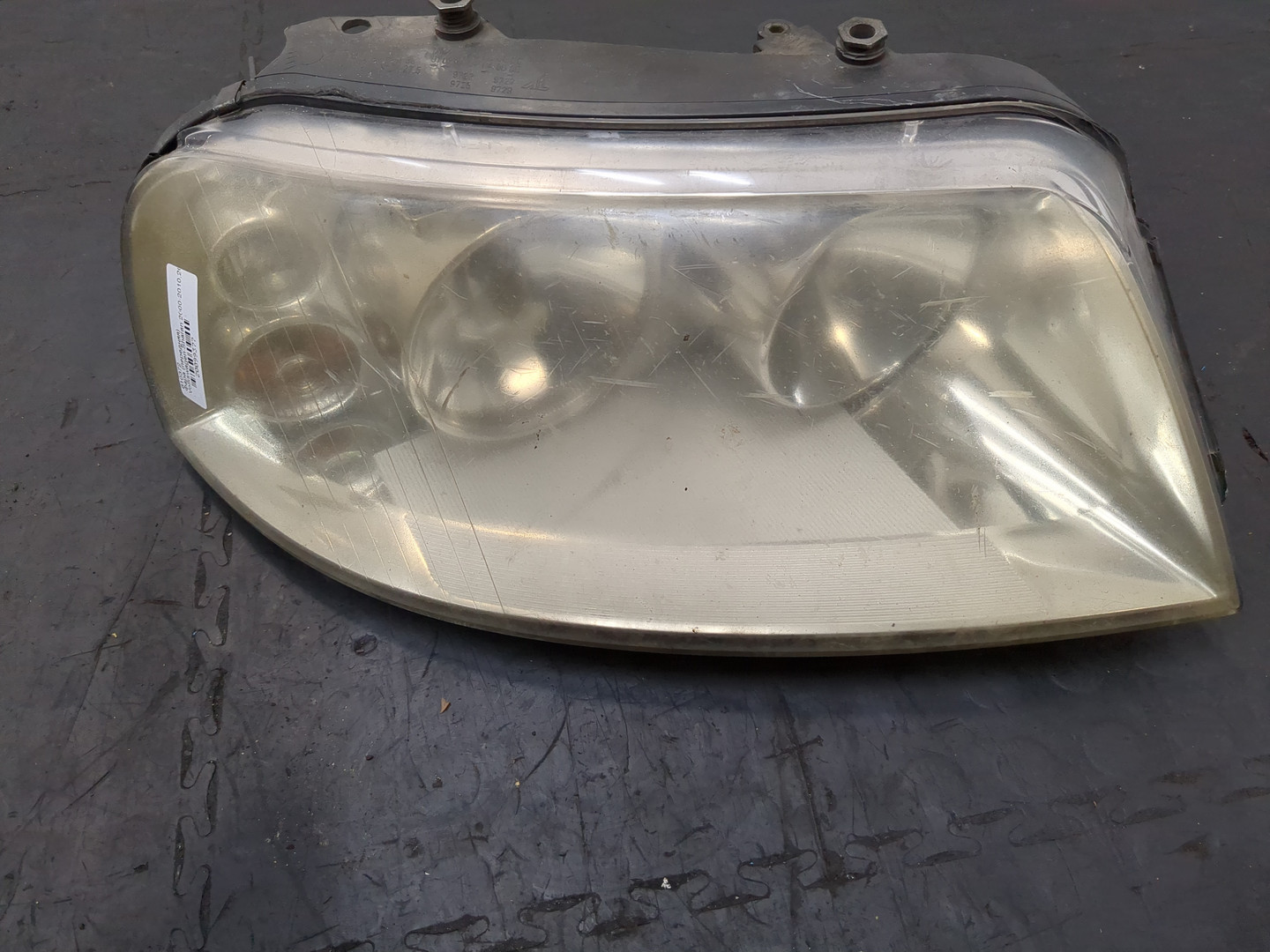 Фара правая