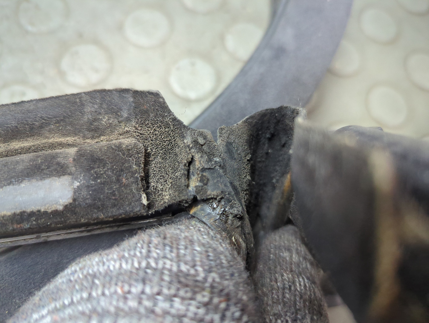 Уплотнитель