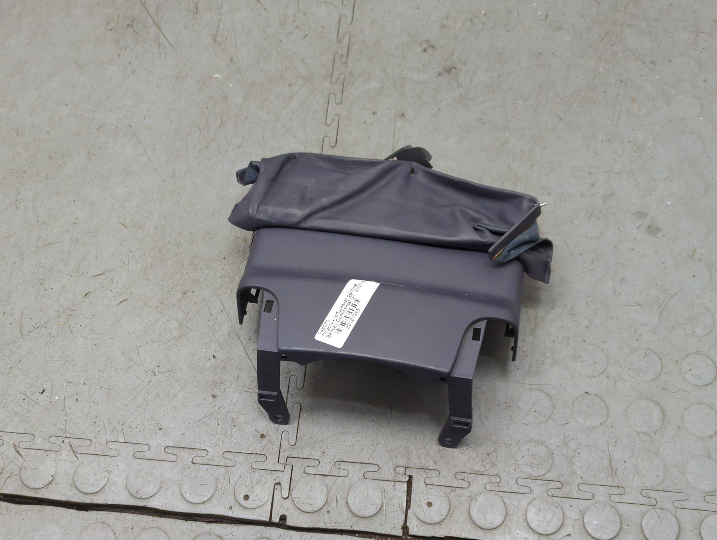 Кожух рулевой колонки