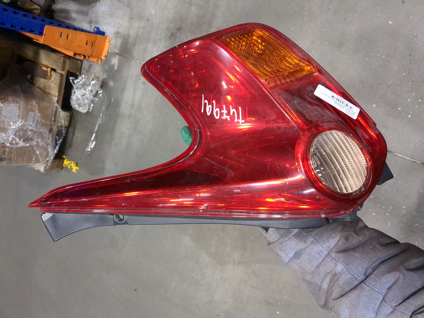 Фонарь задний правый