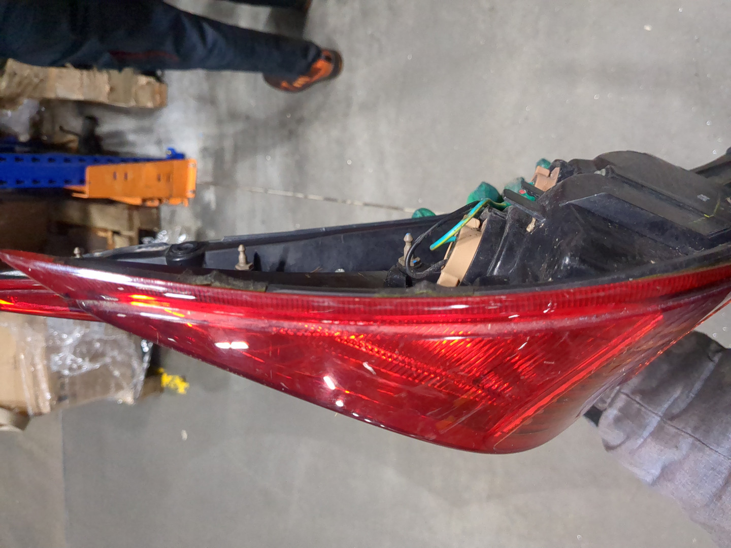 Фонарь задний правый