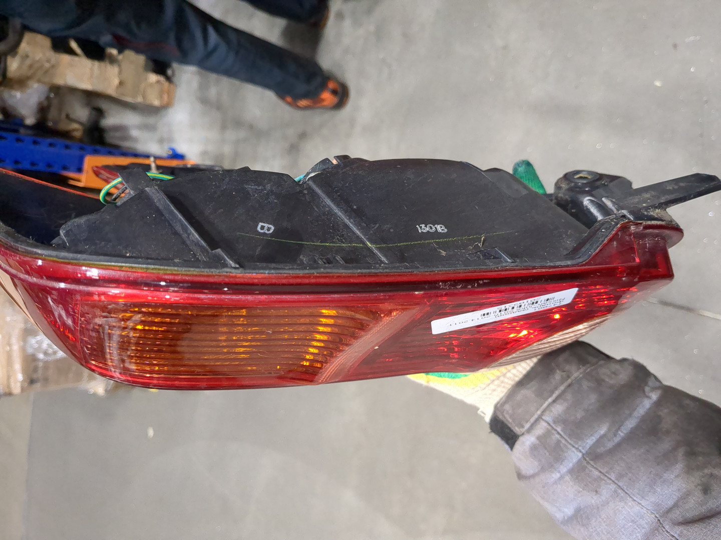 Фонарь задний правый