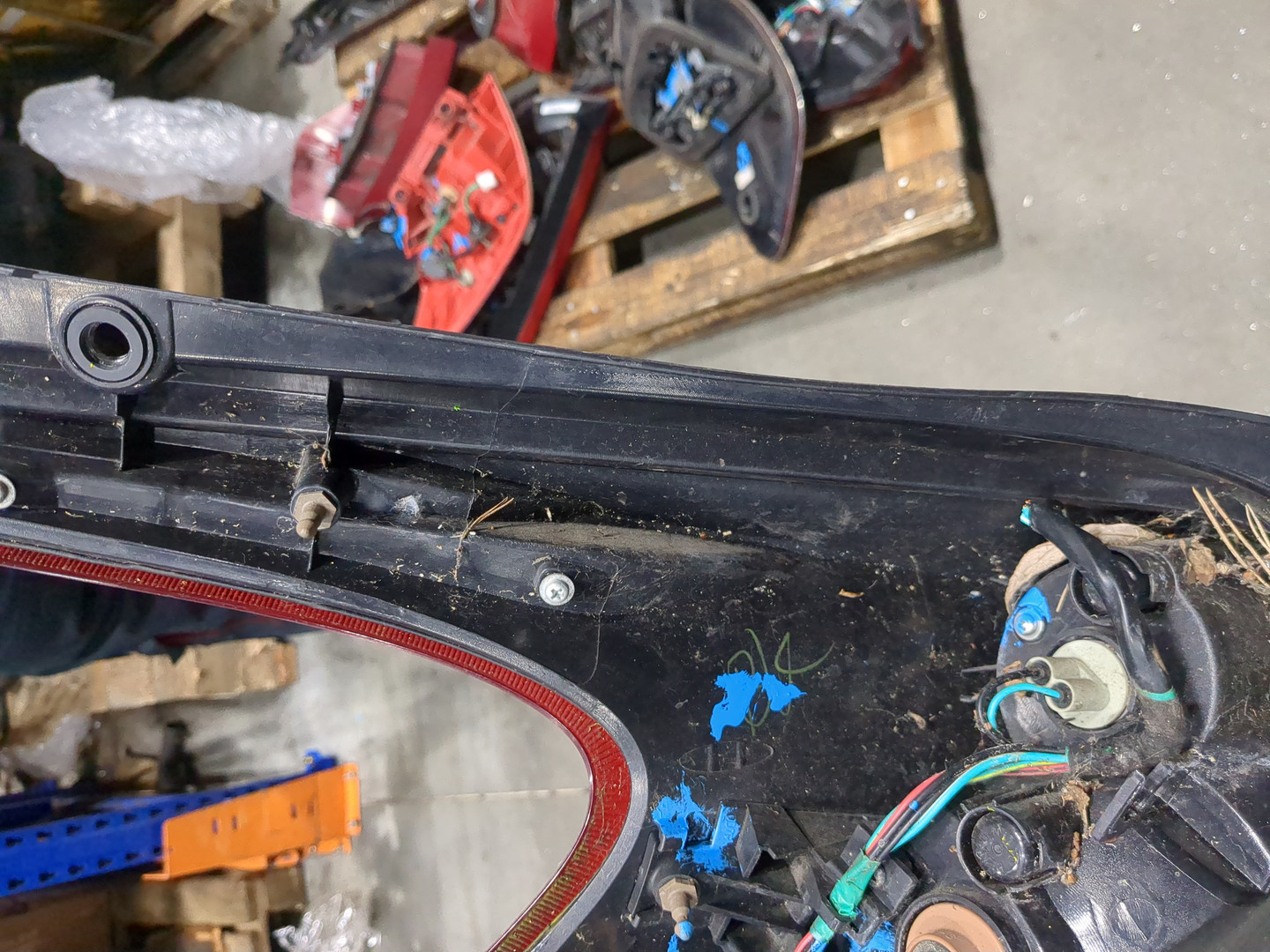 Фонарь задний правый