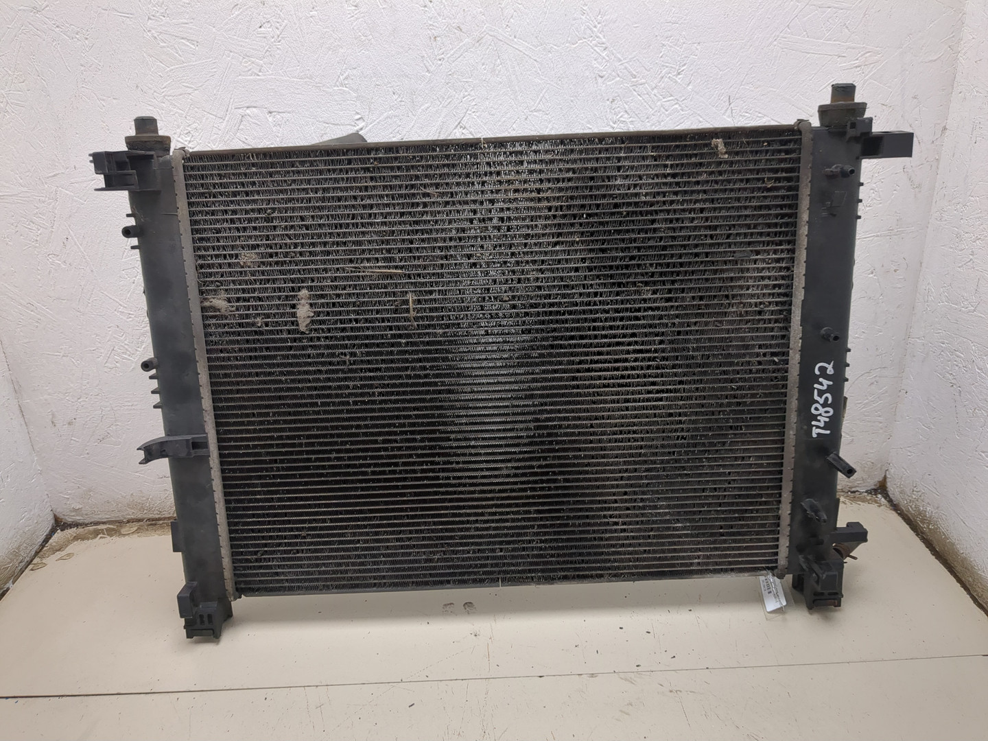 Радиатор охлаждения двигателя основной