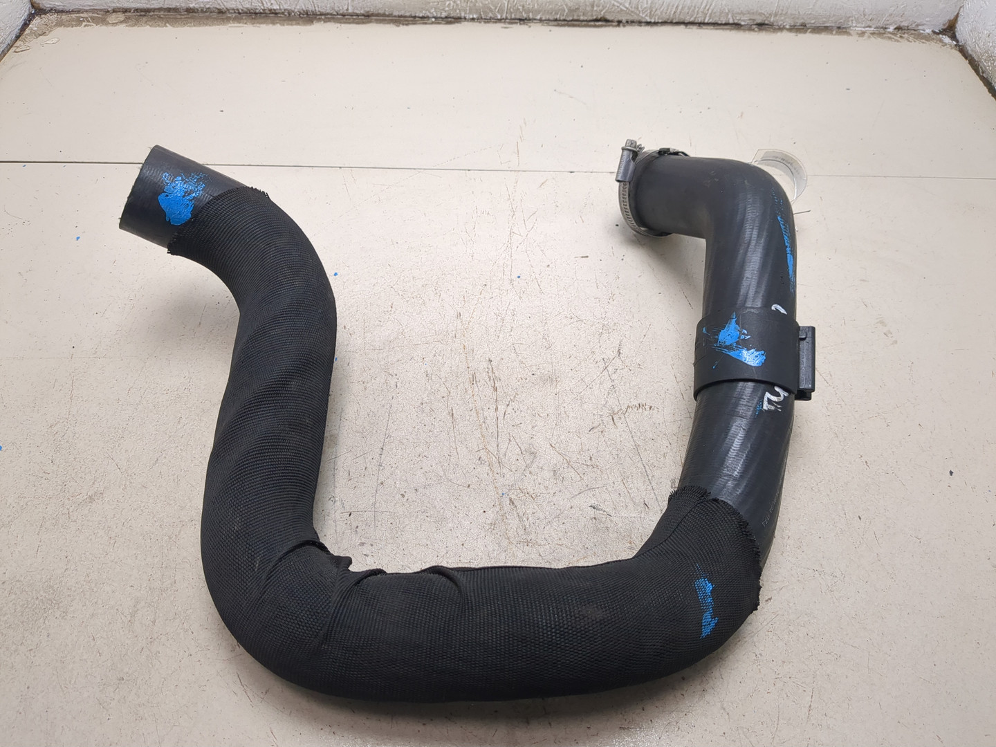 Патрубок интеркулера