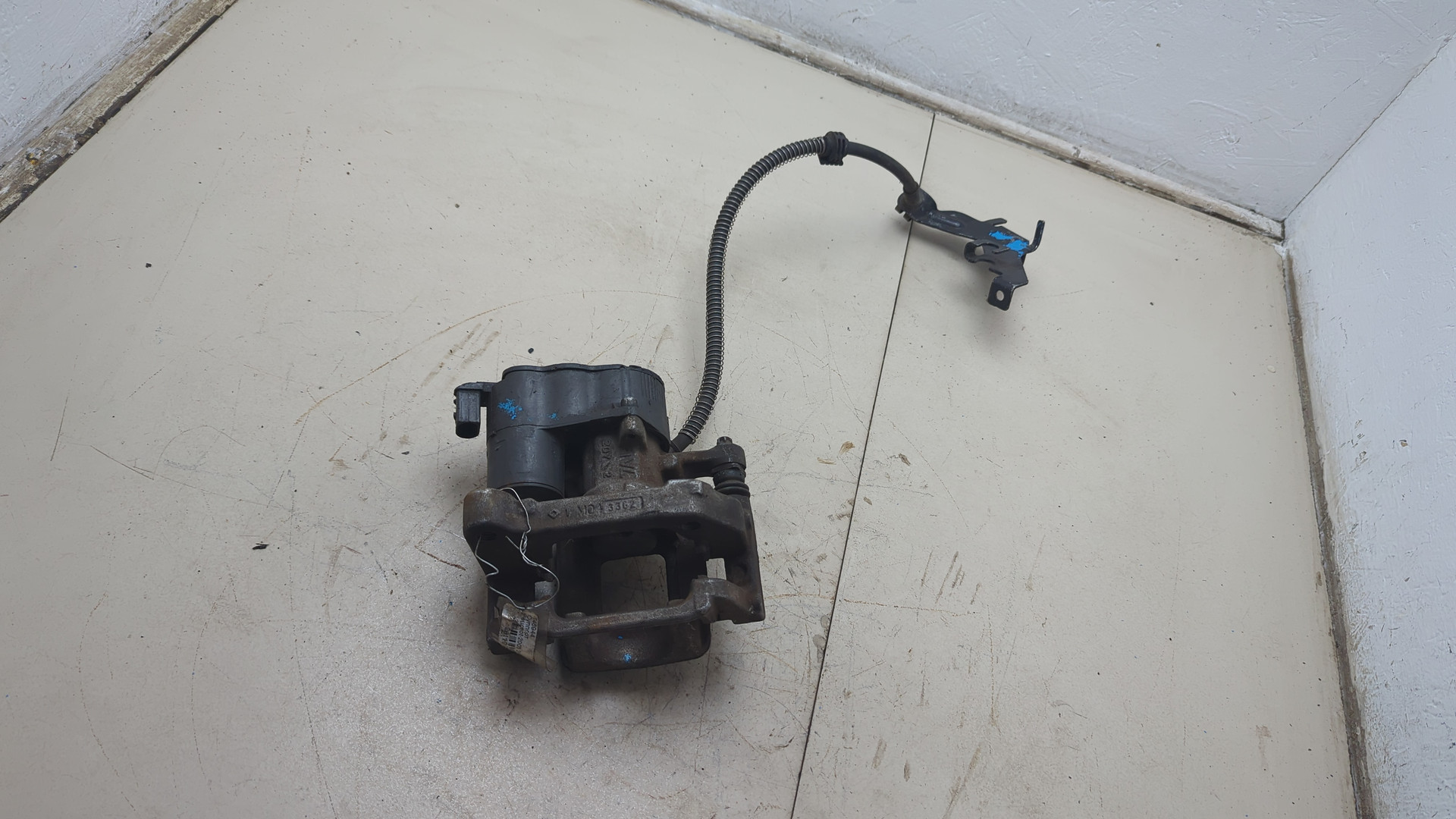 Суппорт задний левый