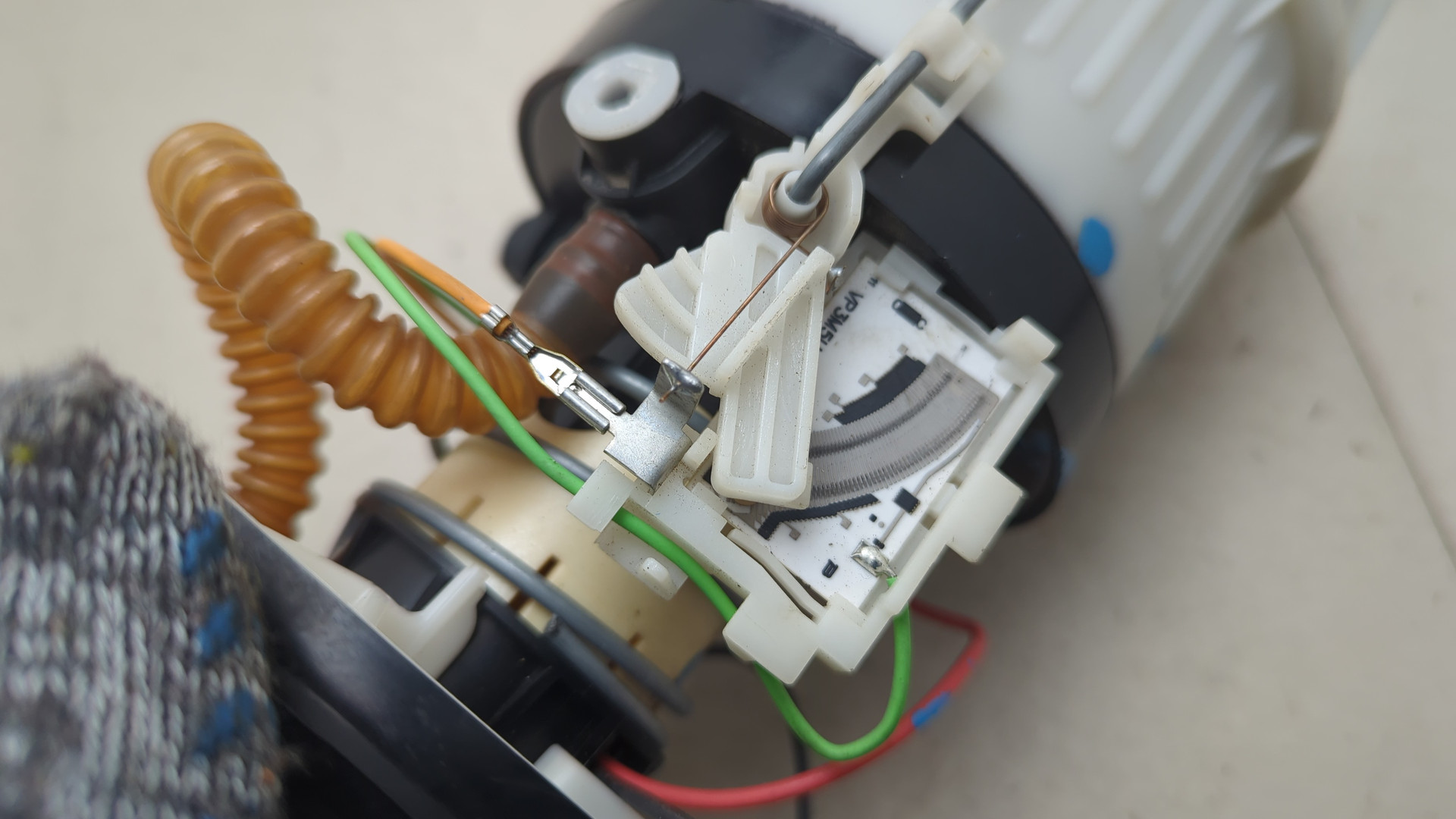 Насос топливный электрический