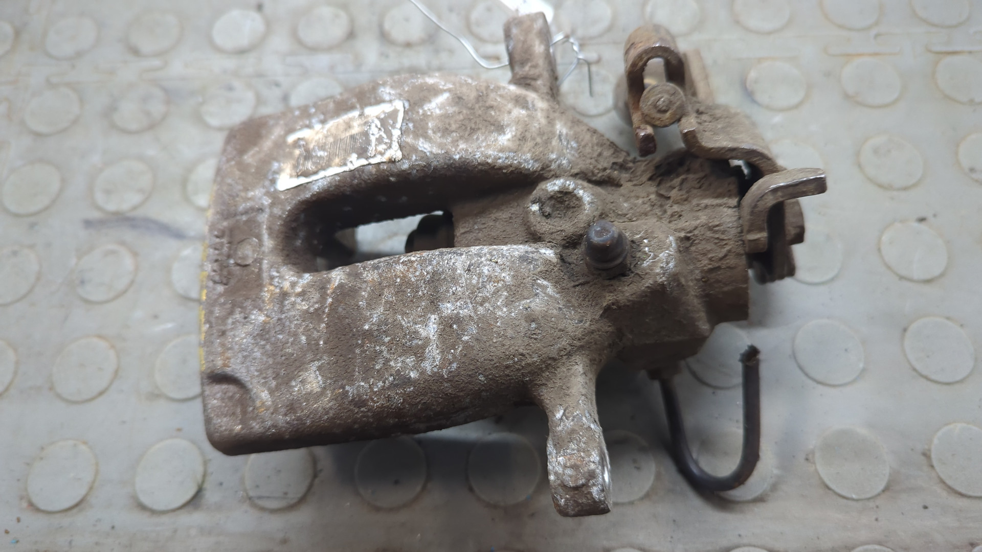 Суппорт задний правый