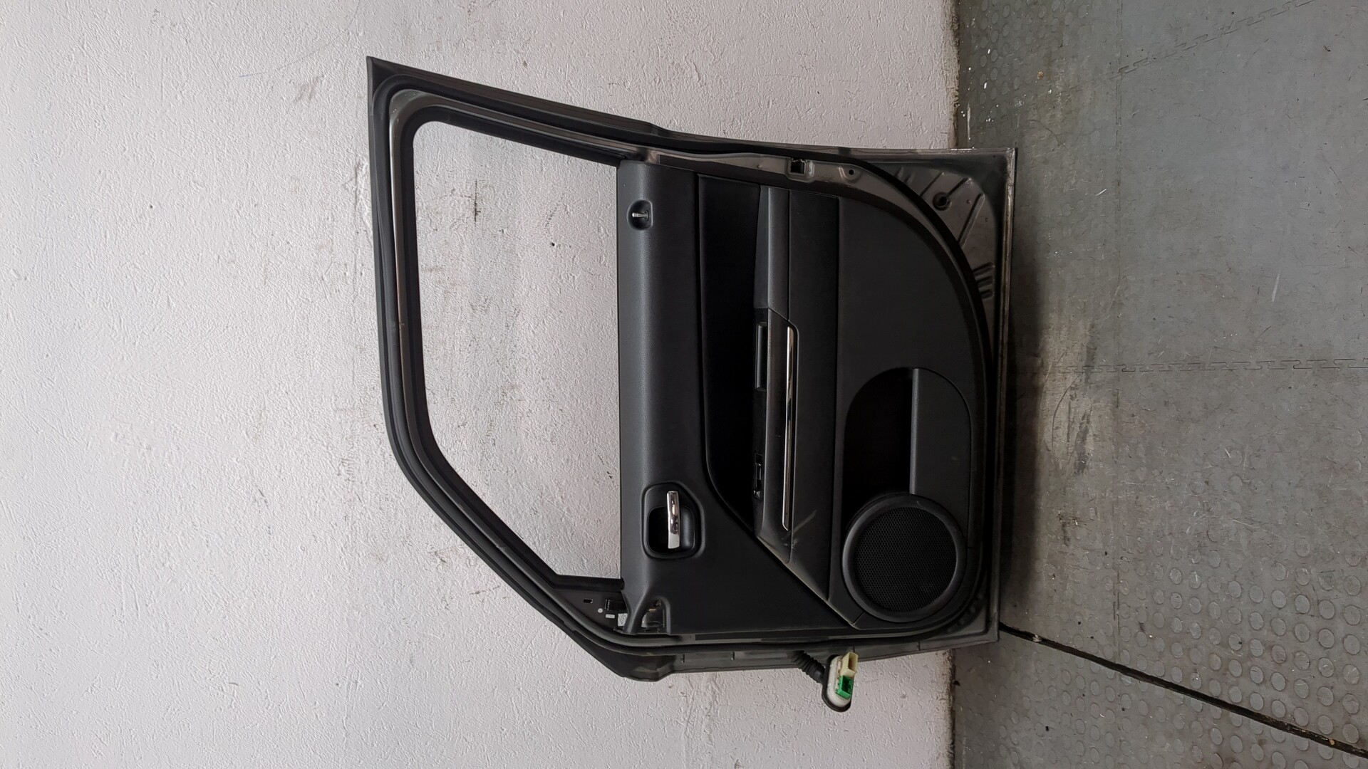 Дверь передняя правая