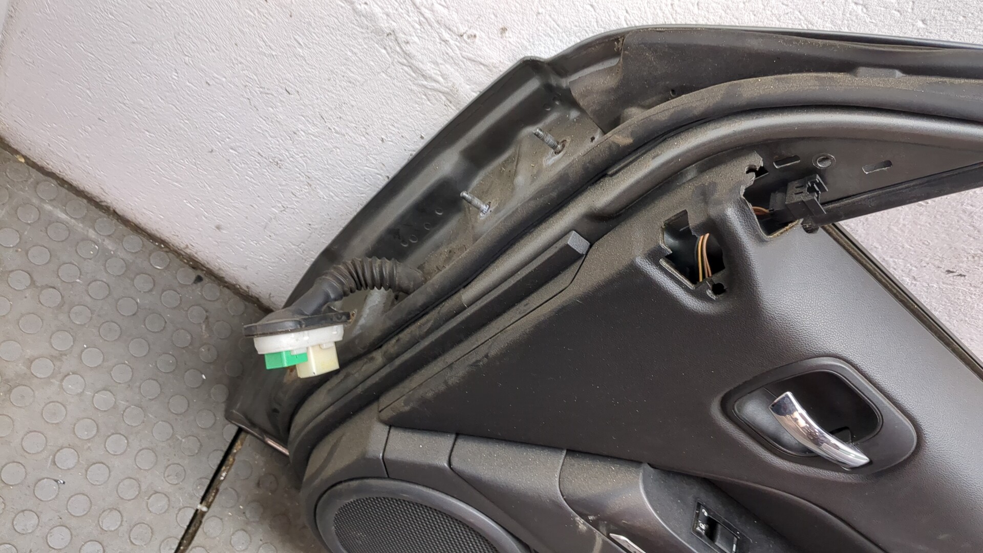 Дверь передняя правая