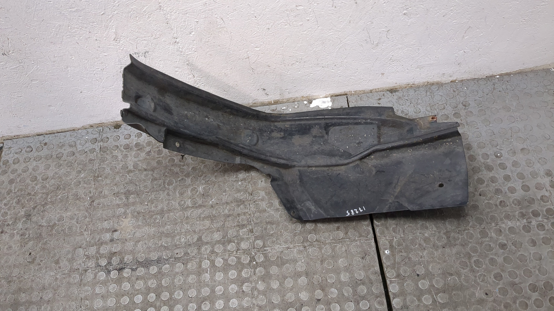 Локер передний левый