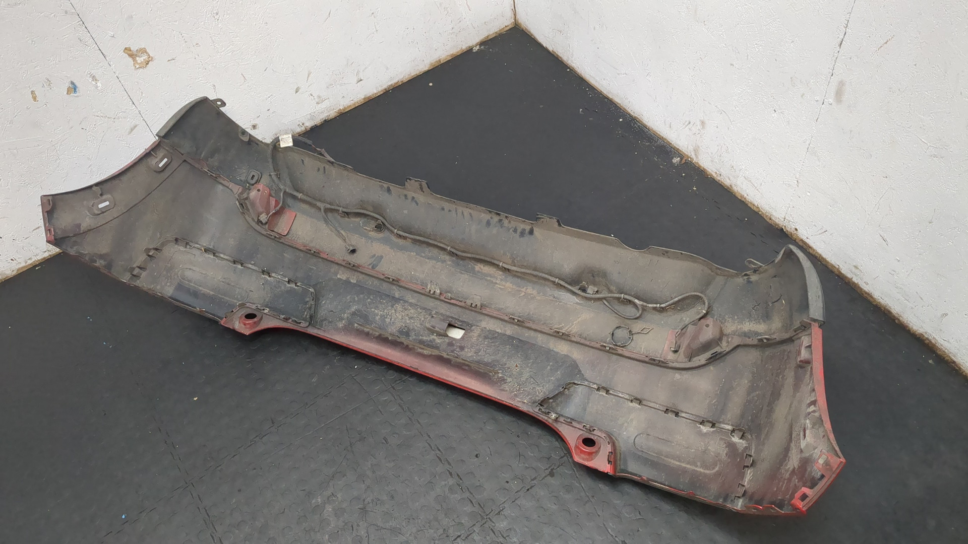 Бампер задний