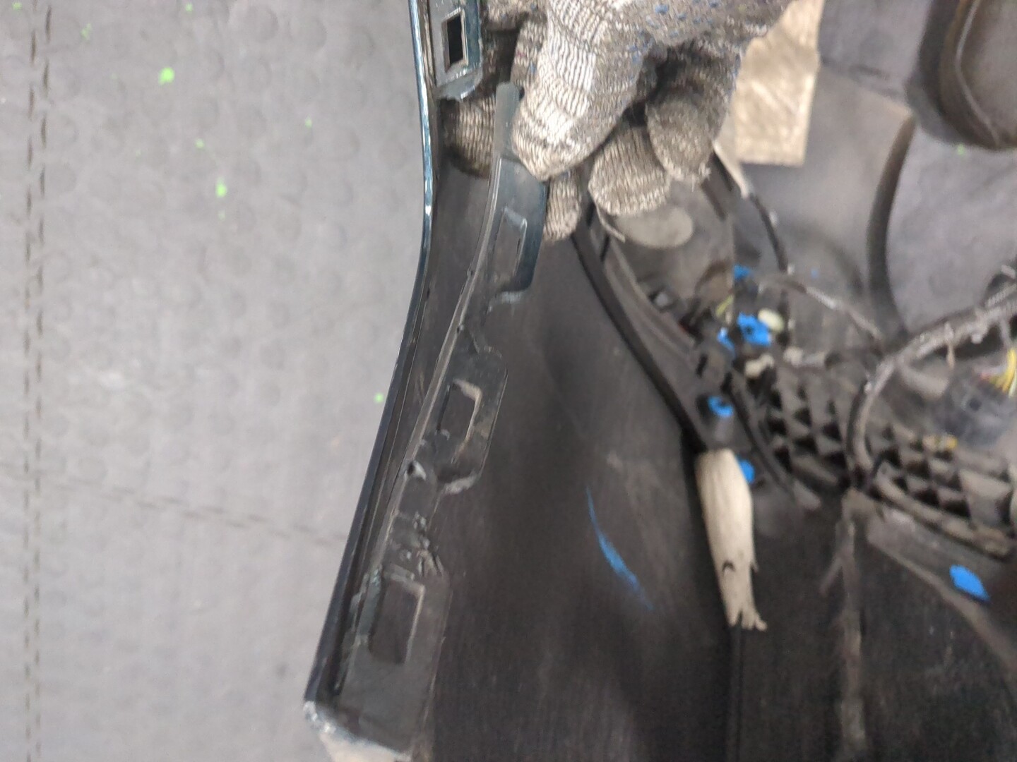 Бампер задний