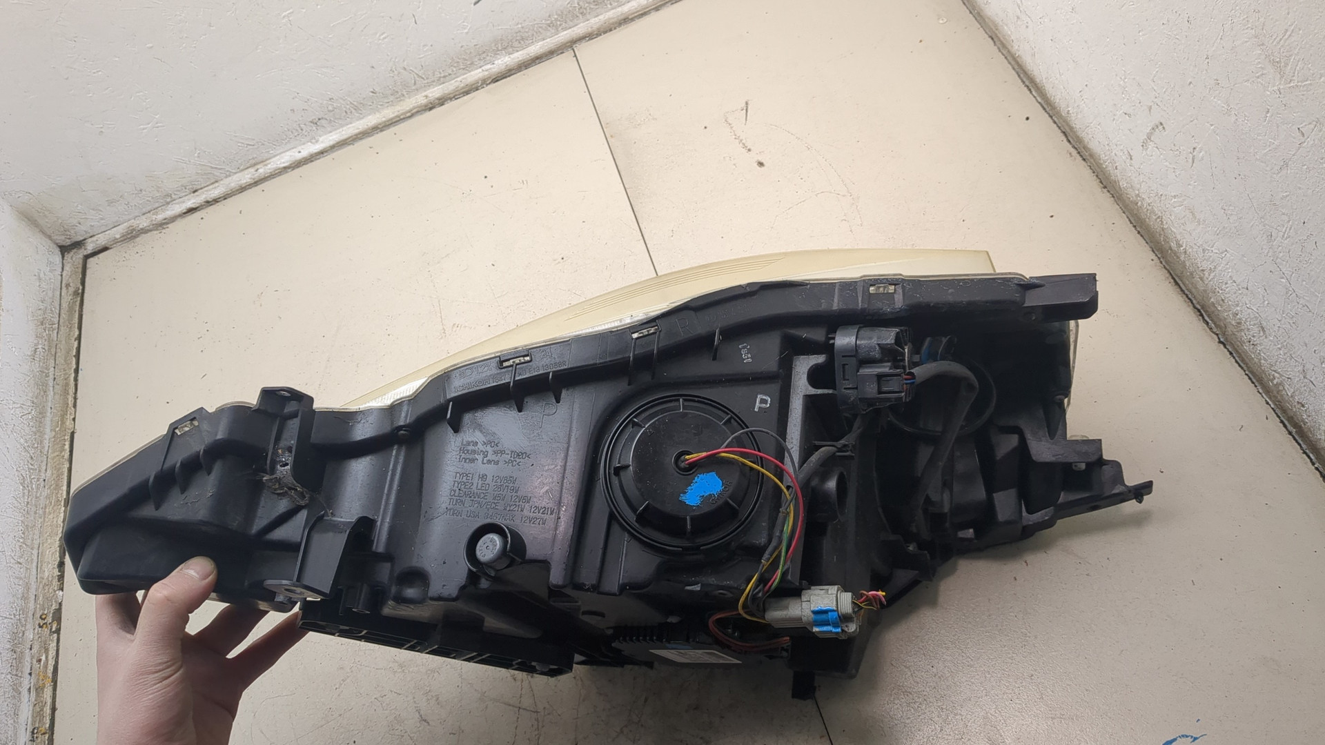 Фара правая