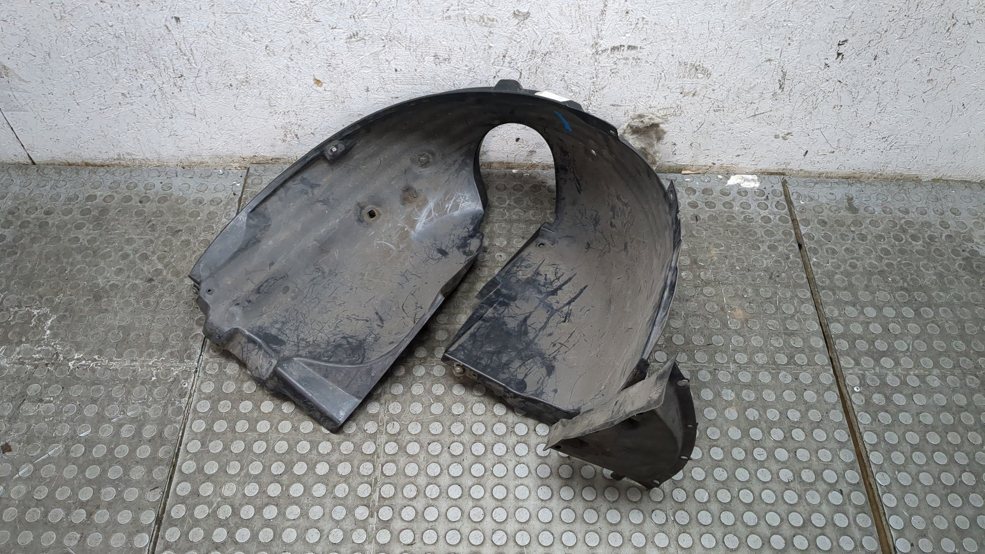 Локер передний правый