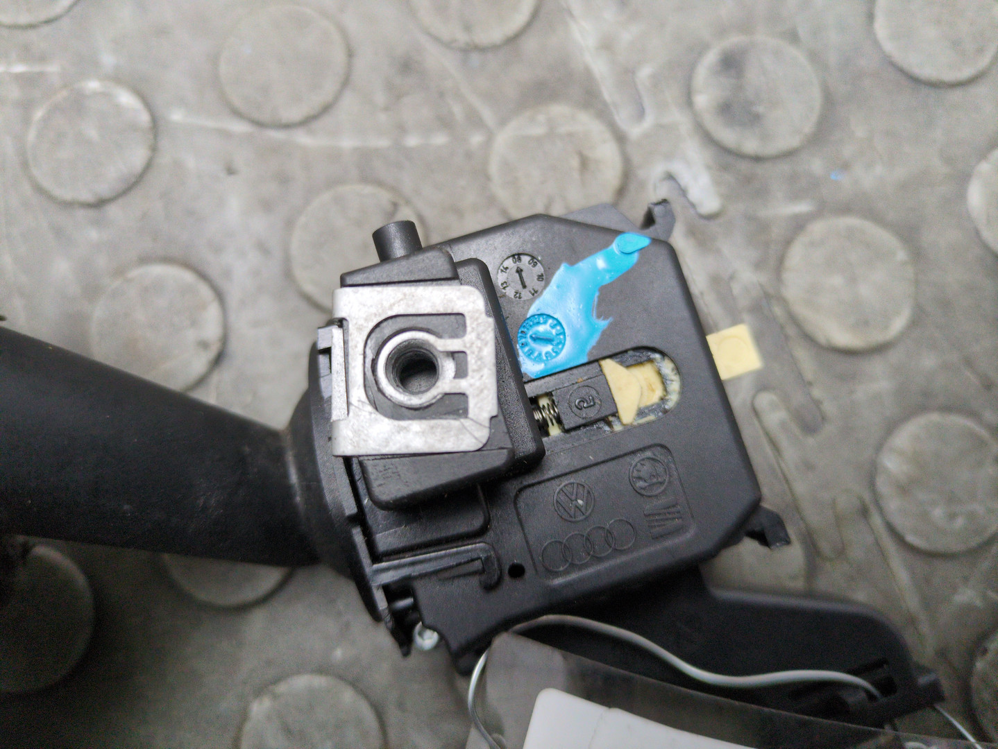 Переключатель поворотов подрулевой