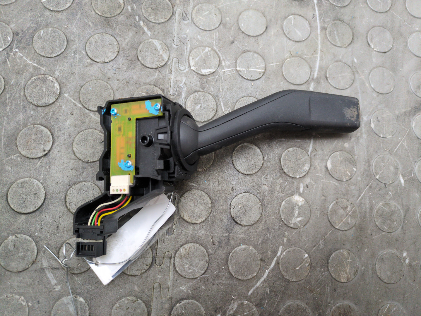 Переключатель поворотов подрулевой