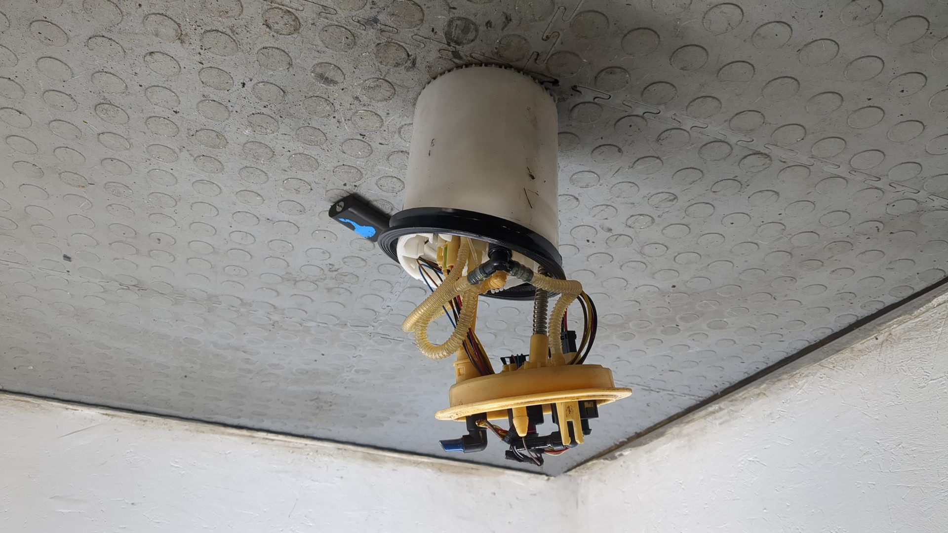 Насос топливный электрический