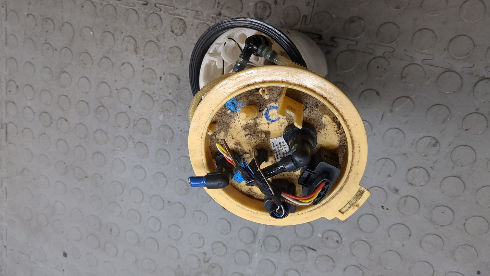 Насос топливный электрический