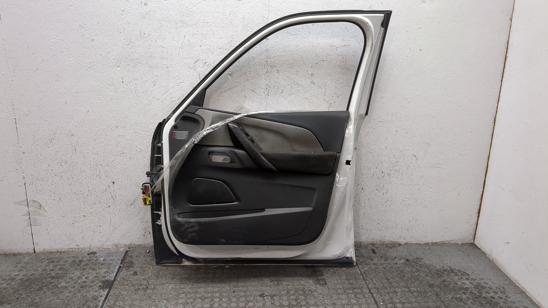 Дверь передняя правая