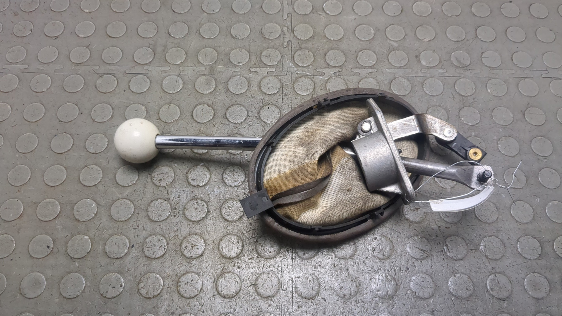 Кулиса МКПП / АКПП