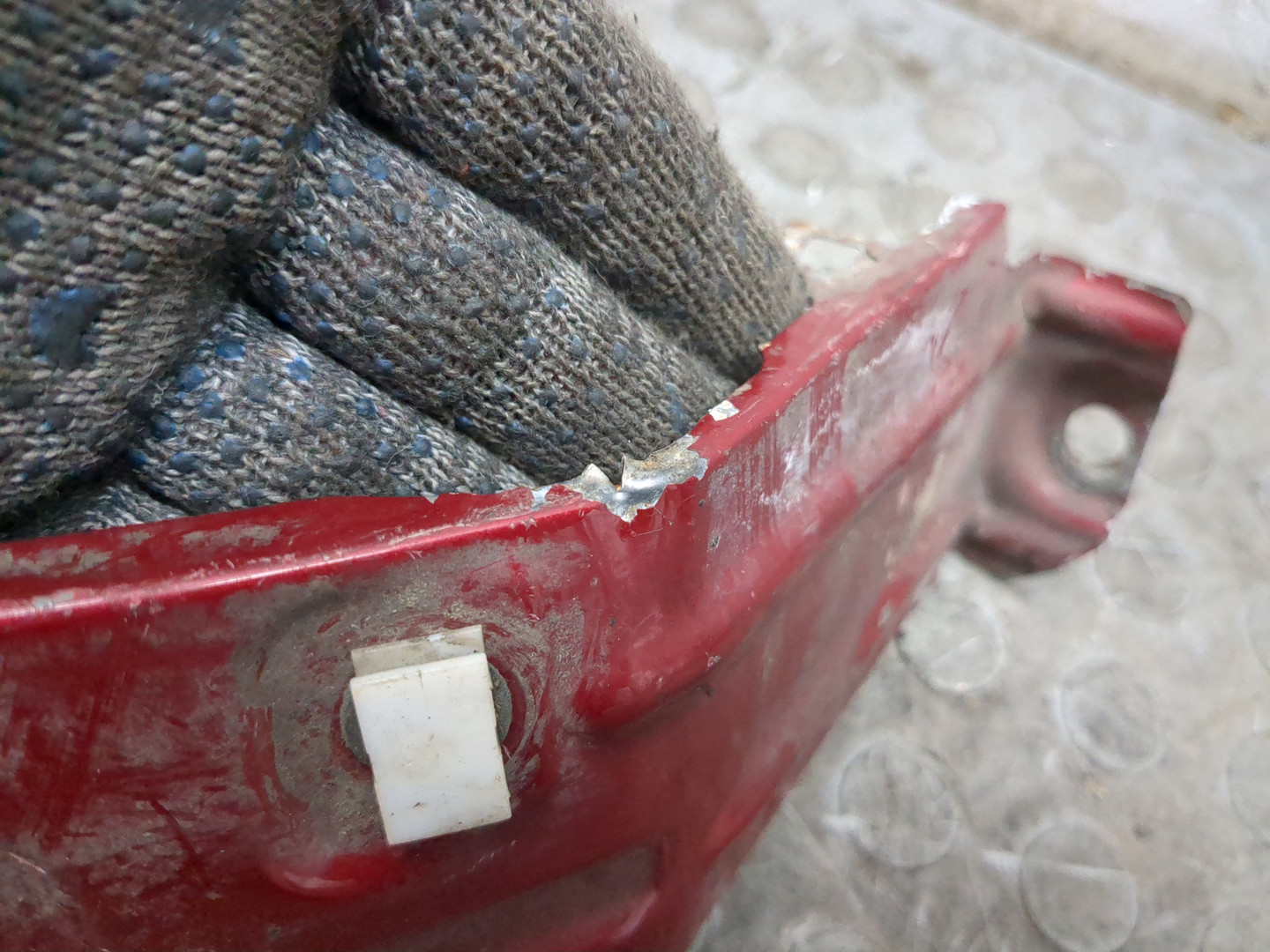 Крыло переднее правое